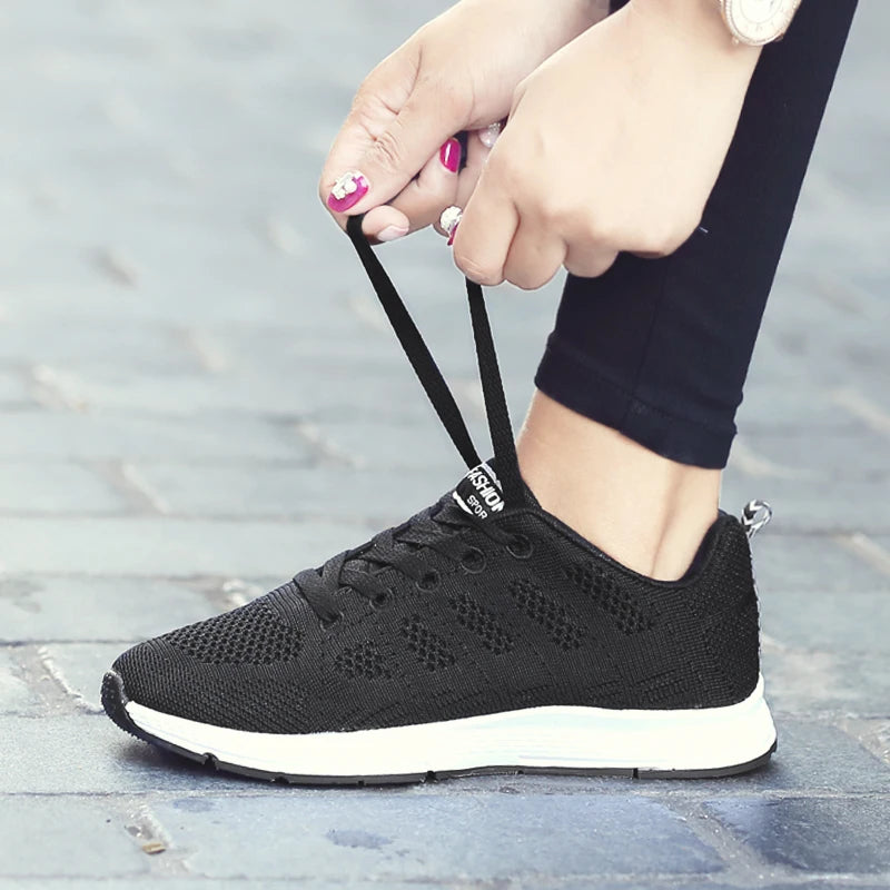 Women’s Lightweight Everyday Comfort Sneakers